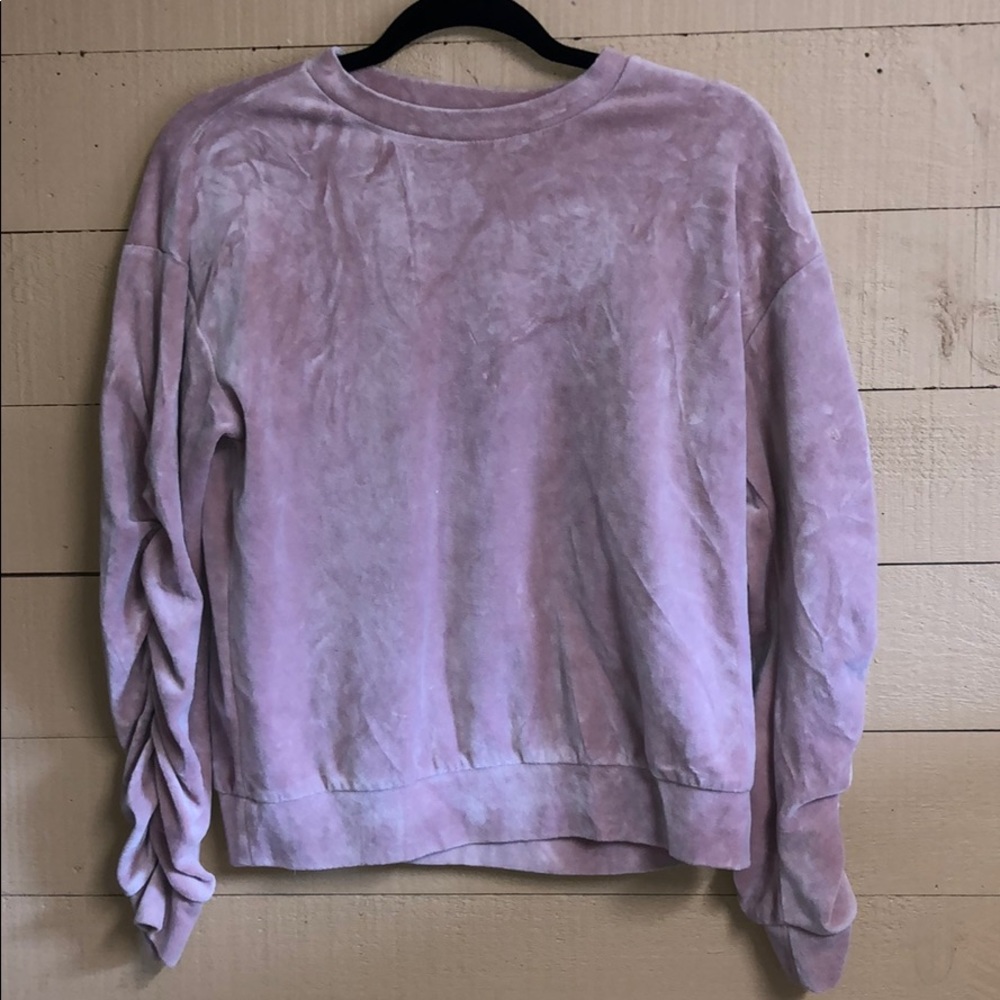 pink sweater